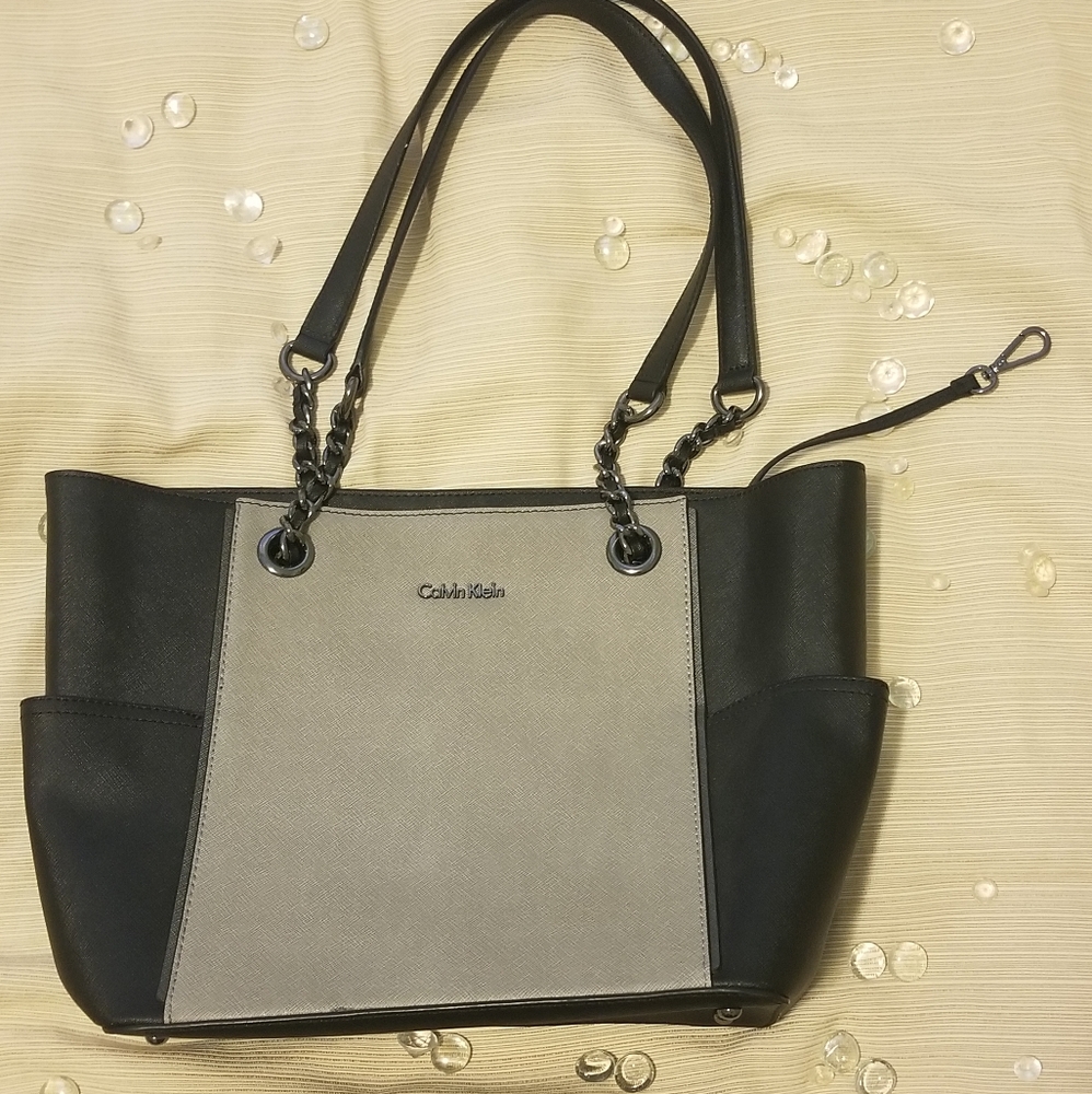 Calvin Klein Shoulder Bag